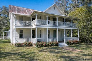 940 NE 4th Avenue, Crystal River, FL 34428