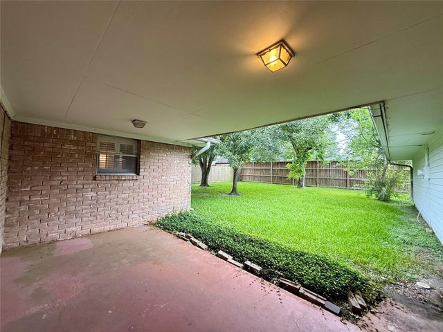 2606 Gun Powder Lane, Pearland, TX 77581