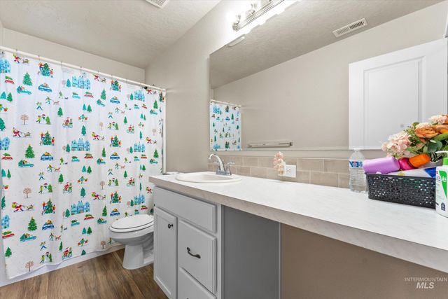 11389 W W Millbank St, Nampa, ID 83651