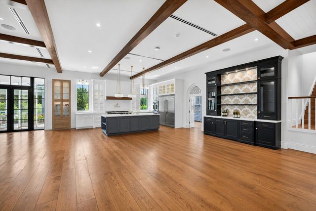10250 El Paraiso Place, Delray Beach, FL 33446
