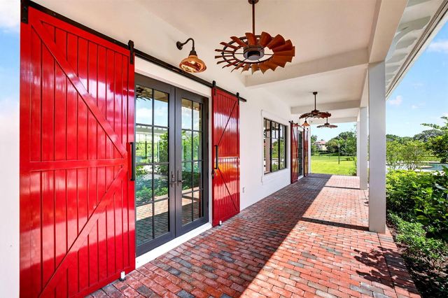 10250 El Paraiso Place, Delray Beach, FL 33446