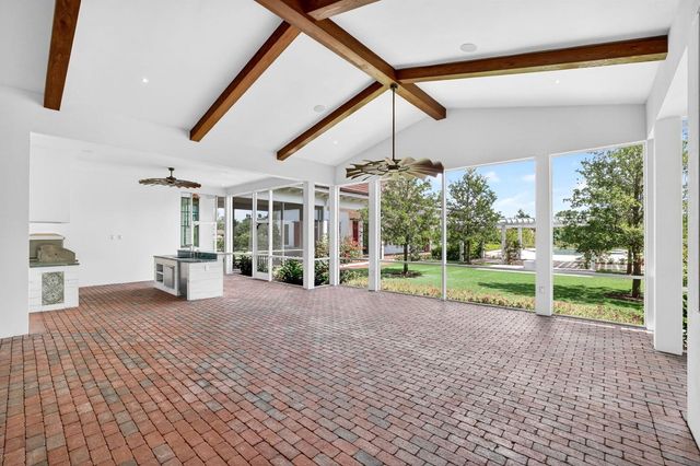 10250 El Paraiso Place, Delray Beach, FL 33446