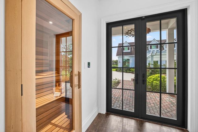 10250 El Paraiso Place, Delray Beach, FL 33446