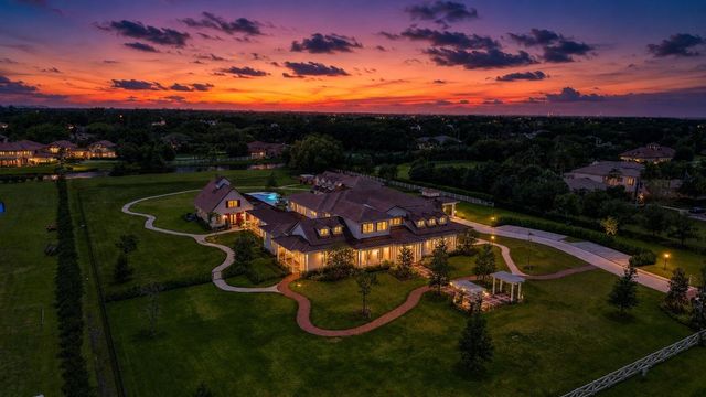 10250 El Paraiso Place, Delray Beach, FL 33446