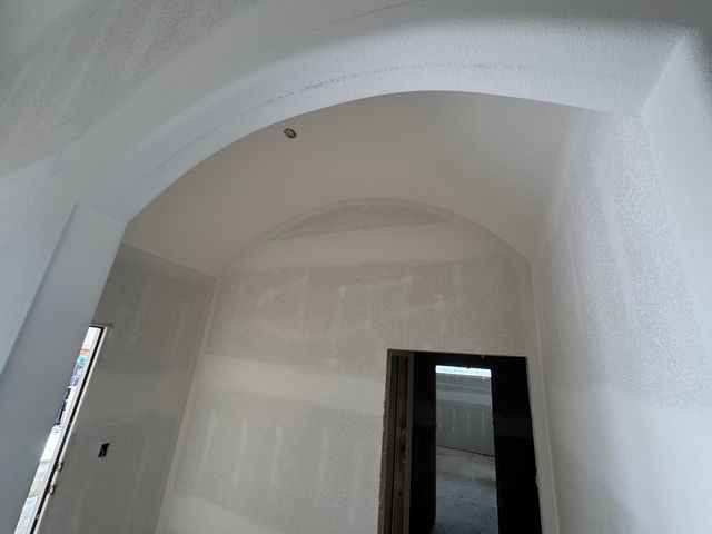 704 W Savanna Court, Nixa, MO 65714