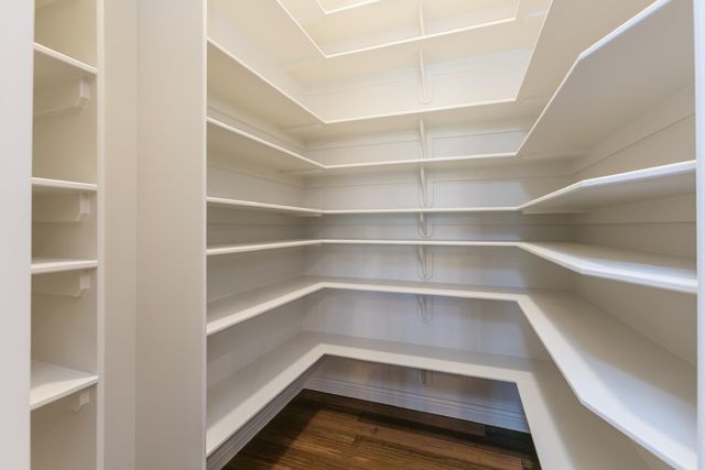 704 W Savanna Court, Nixa, MO 65714