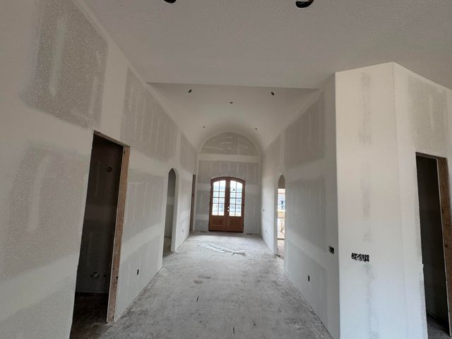 704 W Savanna Court, Nixa, MO 65714