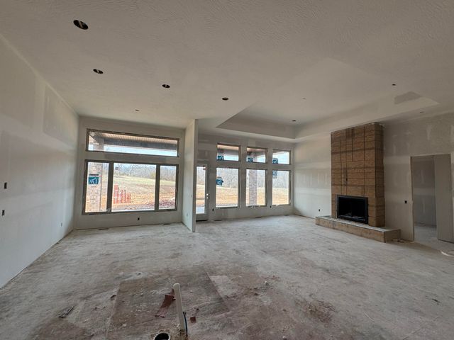 704 W Savanna Court, Nixa, MO 65714