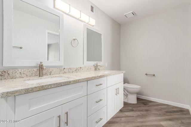 9460 E Mission Lane Unit 211, Scottsdale, AZ 85258