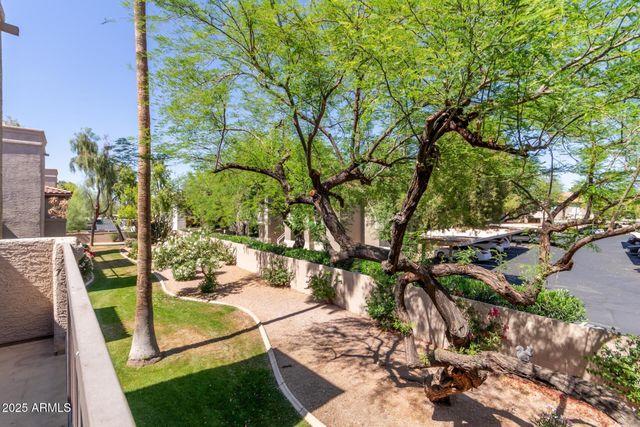 9460 E Mission Lane Unit 211, Scottsdale, AZ 85258