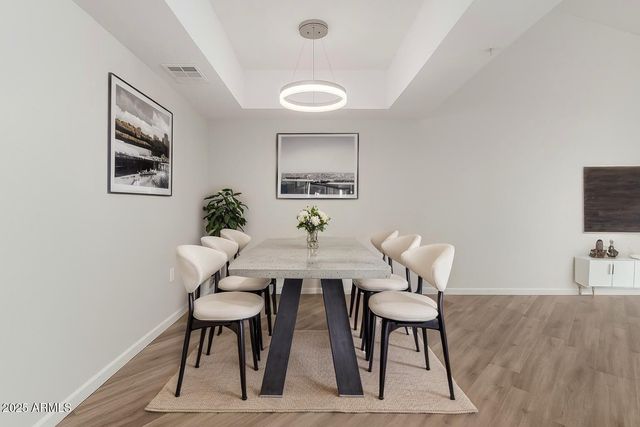 9460 E Mission Lane Unit 211, Scottsdale, AZ 85258