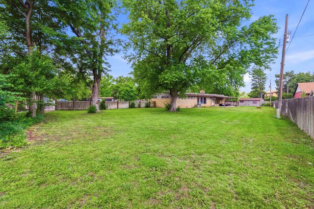 352 S Floyd St, Wichita, KS 67209