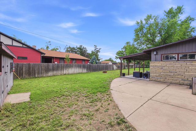 352 S Floyd St, Wichita, KS 67209