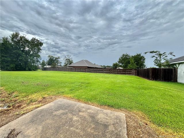 301 Davis Drive, Sulphur, LA 70663