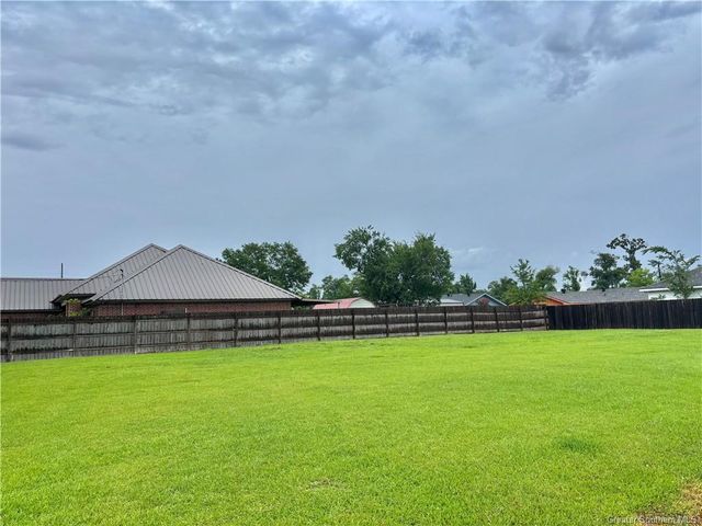 301 Davis Drive, Sulphur, LA 70663