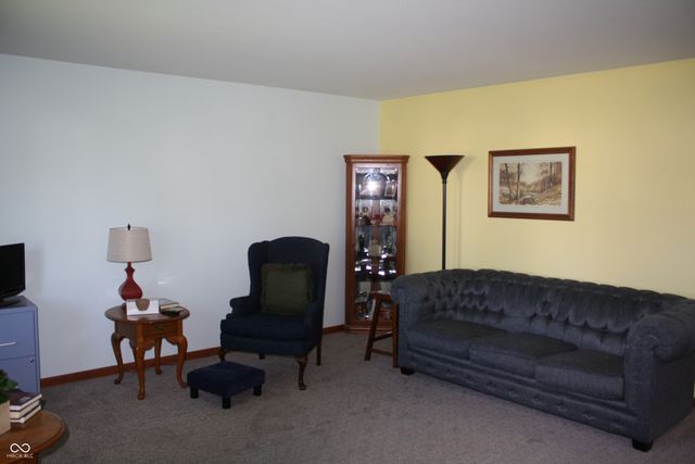 8221 S Delaware Street, Indianapolis, IN 46227