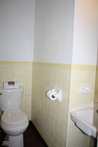 8221 S Delaware Street, Indianapolis, IN 46227