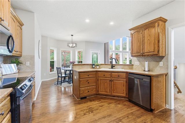 15311 S Navaho Drive, Olathe, KS 66062