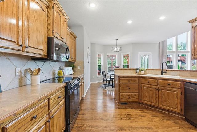 15311 S Navaho Drive, Olathe, KS 66062