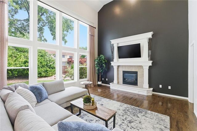 15311 S Navaho Drive, Olathe, KS 66062