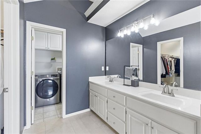 15311 S Navaho Drive, Olathe, KS 66062