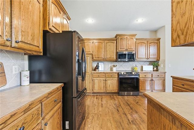 15311 S Navaho Drive, Olathe, KS 66062