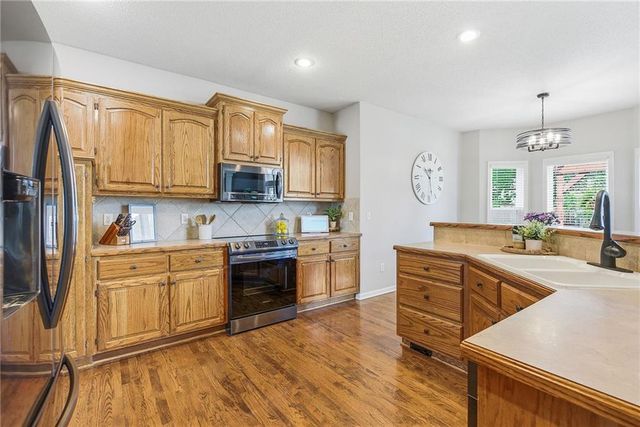 15311 S Navaho Drive, Olathe, KS 66062