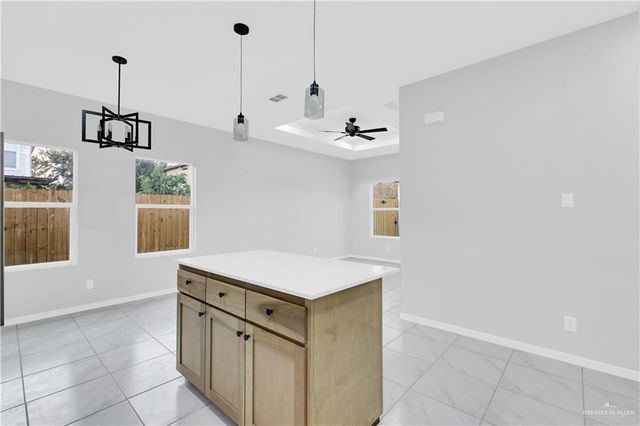 2309 S Hillside Avenue 3, Edinburg, TX 78542