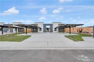 2309 S Hillside Avenue 3, Edinburg, TX 78542