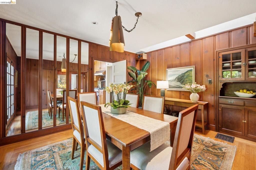 Image 17 of property listing at 706 Hilldale Ave, Berkeley, CA 94708