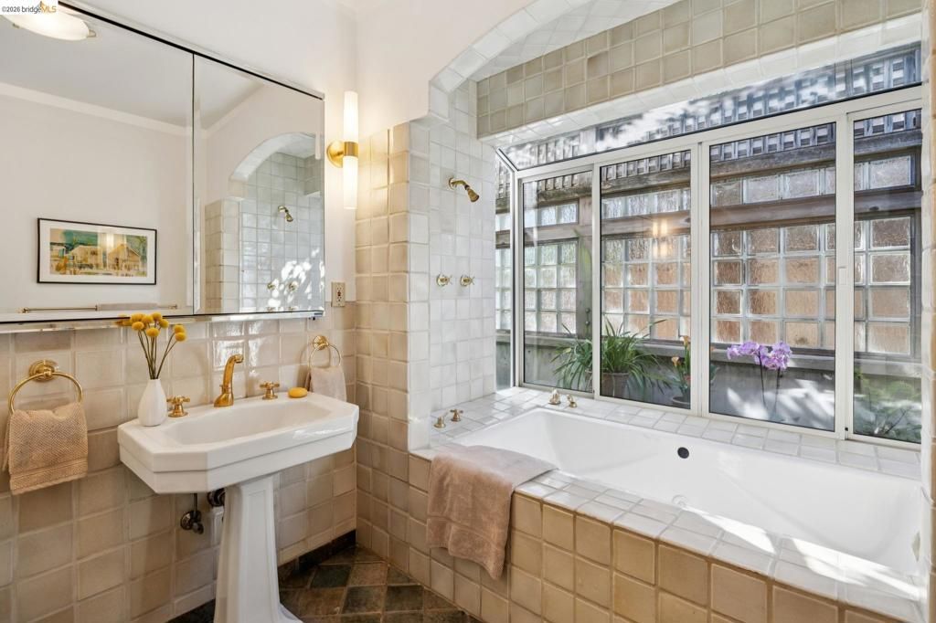 Image 47 of property listing at 706 Hilldale Ave, Berkeley, CA 94708