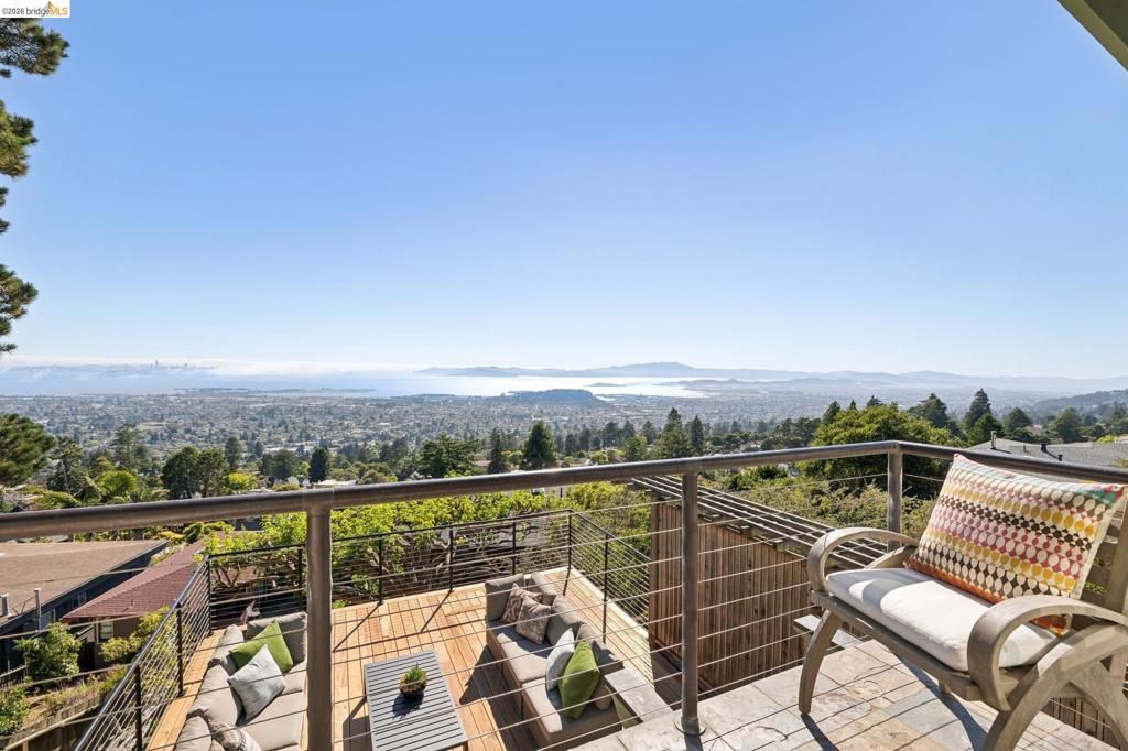 Image 53 of property listing at 706 Hilldale Ave, Berkeley, CA 94708