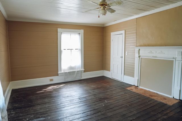 395 Evergreen DR, Spencer, VA 24165