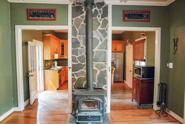 395 Evergreen DR, Spencer, VA 24165