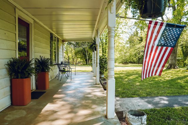395 Evergreen DR, Spencer, VA 24165