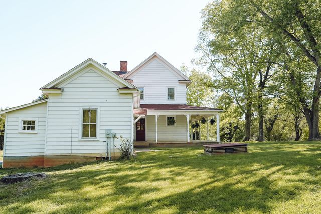 395 Evergreen DR, Spencer, VA 24165