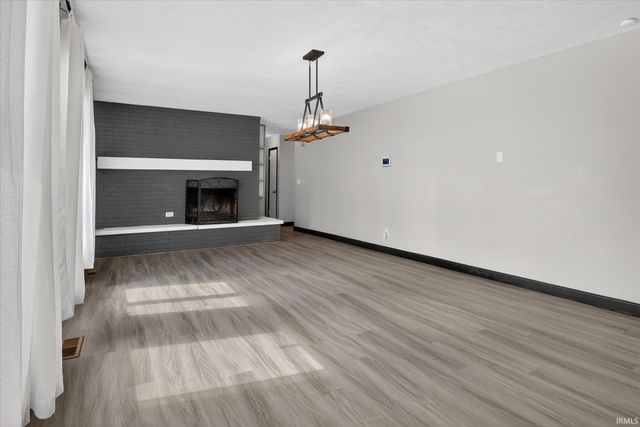 536 Widener Lane, South Bend, IN 46614