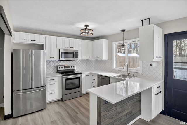 536 Widener Lane, South Bend, IN 46614