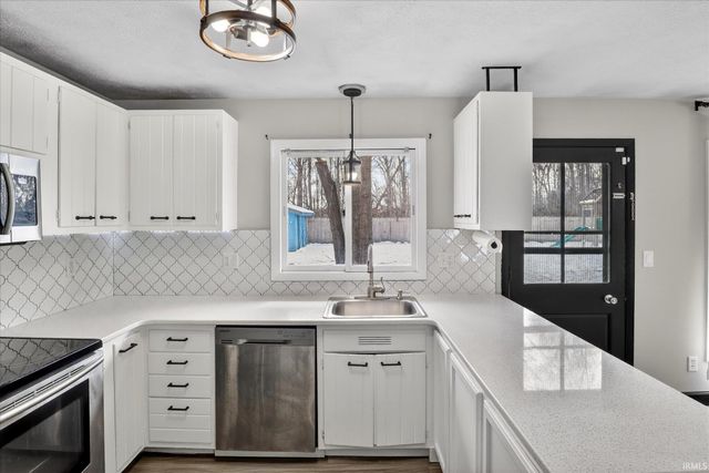 536 Widener Lane, South Bend, IN 46614