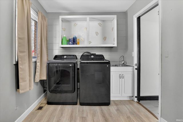 536 Widener Lane, South Bend, IN 46614