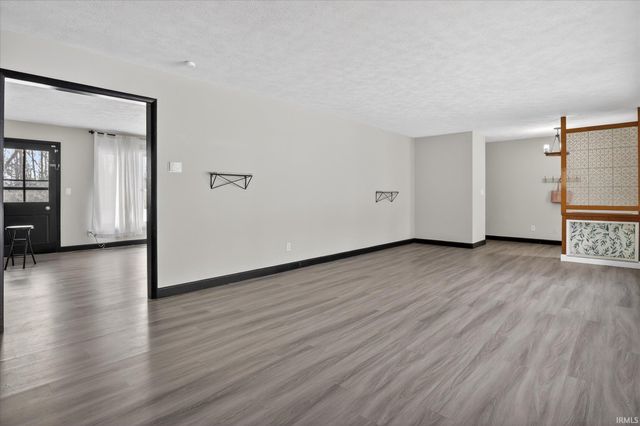 536 Widener Lane, South Bend, IN 46614