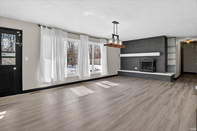 536 Widener Lane, South Bend, IN 46614