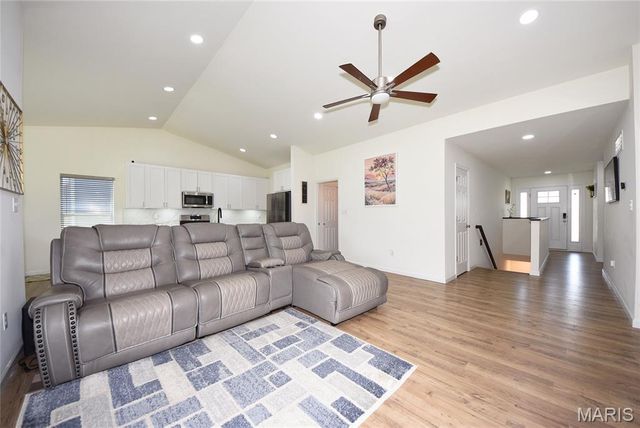 112 Wholesome Way, St Charles, MO 63304