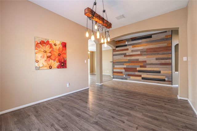 1512 Nacogdoches Valley Drive, League City, TX 77573