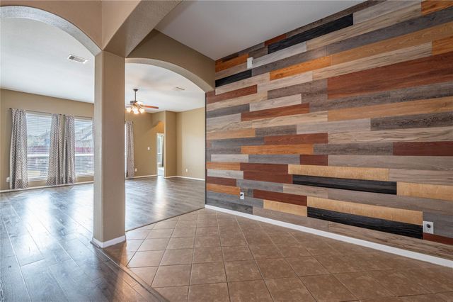 1512 Nacogdoches Valley Drive, League City, TX 77573