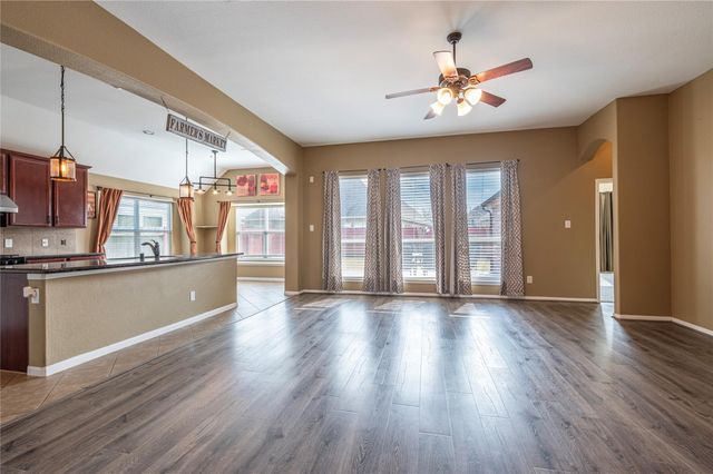 1512 Nacogdoches Valley Drive, League City, TX 77573