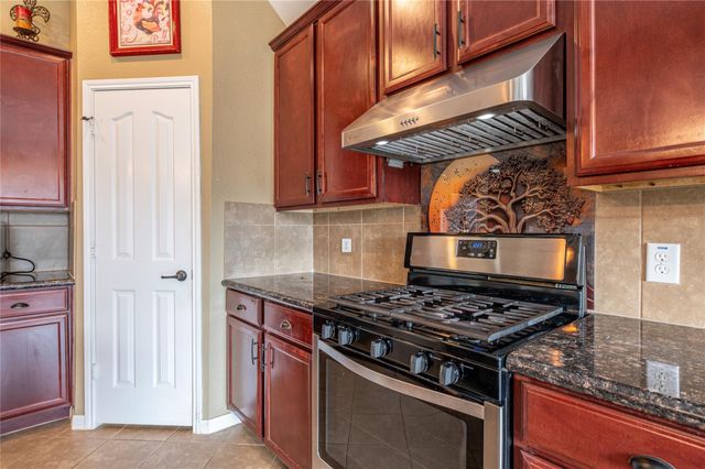 1512 Nacogdoches Valley Drive, League City, TX 77573