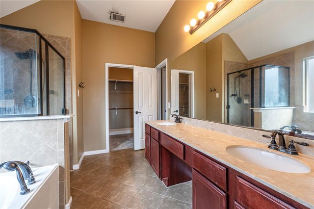 1512 Nacogdoches Valley Drive, League City, TX 77573