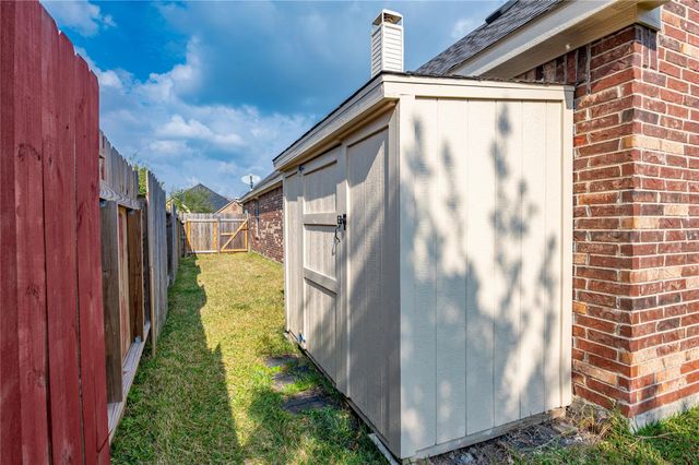 1512 Nacogdoches Valley Drive, League City, TX 77573