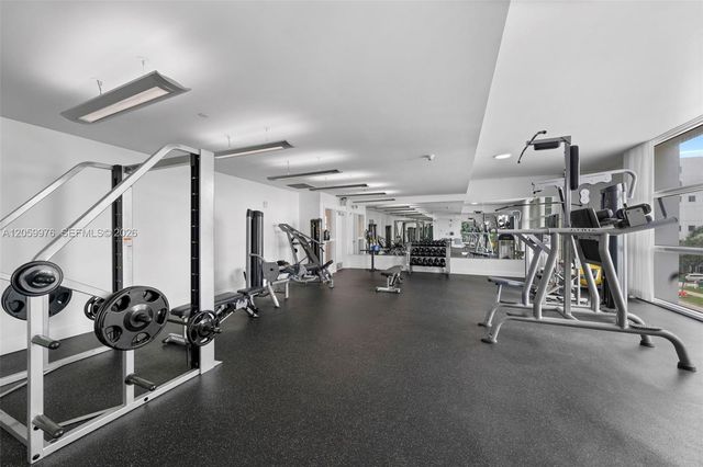 350 NE 24th St 703, Miami, FL 33137